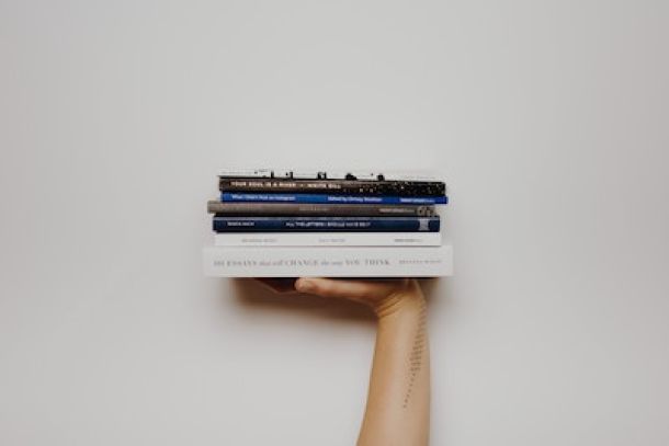 Foto de <a href="https://unsplash.com/es/@thoughtcatalog?utm_source=unsplash&utm_medium=referral&utm_content=creditCopyText">Thought Catalog</a> en <a href="https://unsplash.com/es/fotos/o0Qqw21-0NI?utm_source=unsplash&utm_medium=referral&utm_content=creditCopyText">Unsplash</a>   